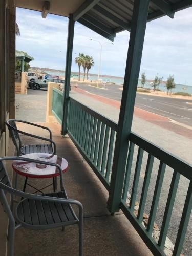 Shark Bay Seafront Apartments2