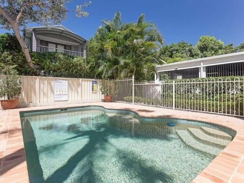 2 'Seashells' 21-23 Magnus Street - pool , lift , aircon4