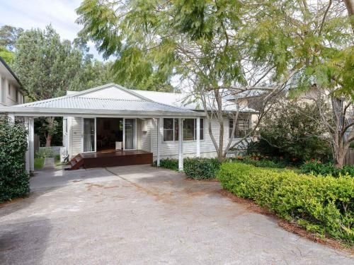 Dutchies Haven', 11 Christmas Bush Ave - Air Con, large enclosed yard, 2 minute walk to Dutchies0
