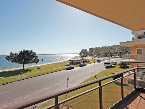 3 'Collendina', 19 Kurrawa Close - position and water views - WOW3