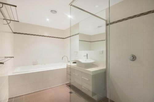 Breakwater Views Apartments1