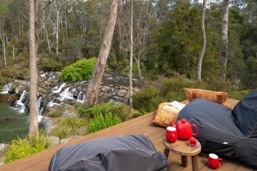 Falls River Luxury Accommodation1