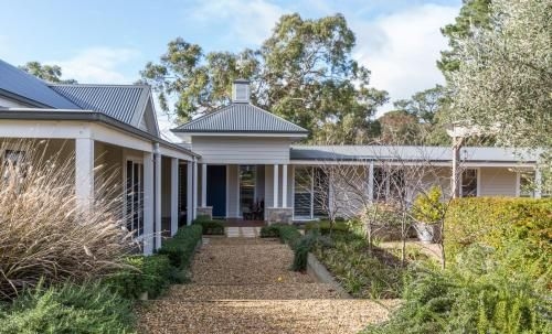 Haven Red Hill0