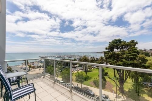 Geelong Waterfront Penthouse Apartment1