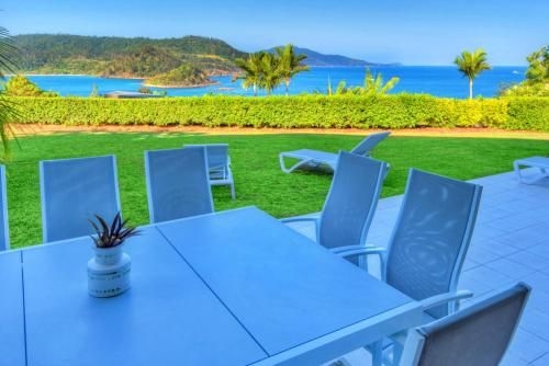 Bella Vista East 3 Luxury Ocean Views Large Flat Grassed Area And Buggy3