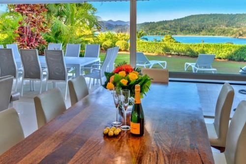 Bella Vista East 3 Luxury Ocean Views Large Flat Grassed Area And Buggy0