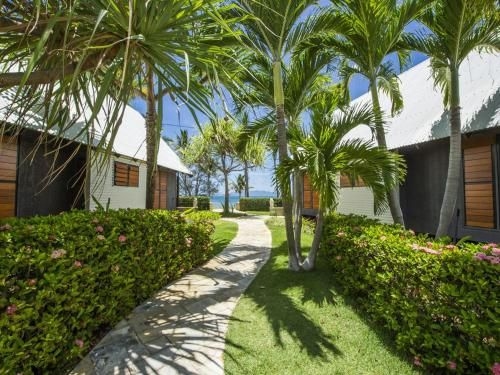 Pure Magnetic Villa 30