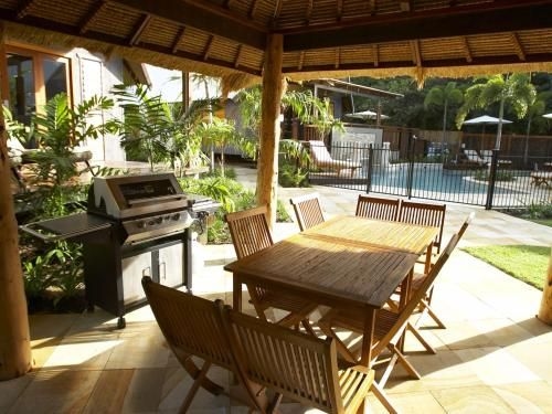 Pure Magnetic Villa 74