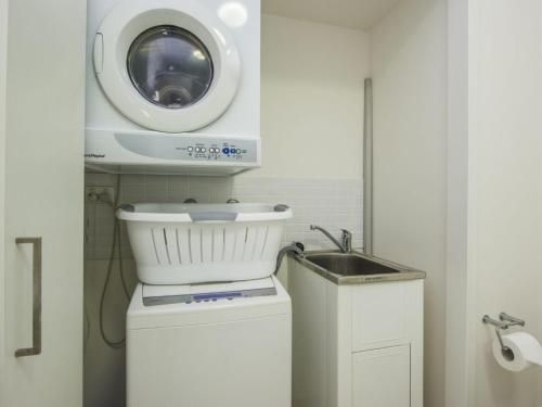 1 Bright Point Apartment 14053