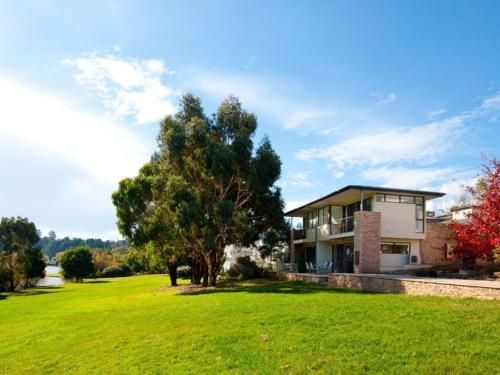Lake Daylesford Lodge 61