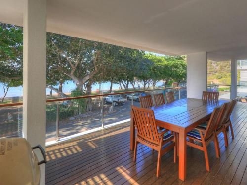Maggies Beachfront Apt. 30
