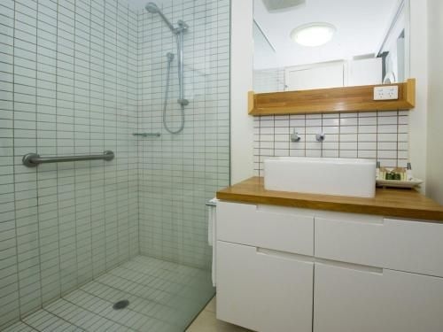 1 Bright Point Apartment 42014