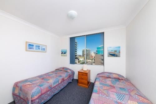 Beachpoint, Unit 303, 28 North Street2