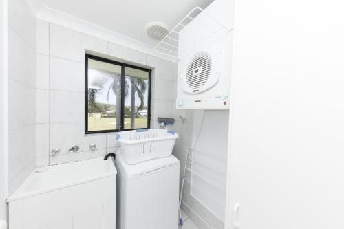 Hi Surf Unit 3, 92 Head St, Forster1
