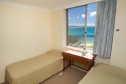 Beachpoint, Unit 401, 28 North Street3