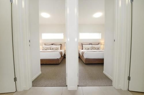 Oaks Middlemount Suites1