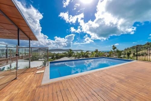 Viewpoint Holiday Home - Cannonvale3