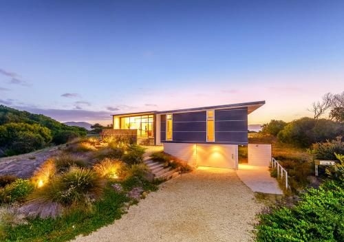 Cloudy Bay Beach House1