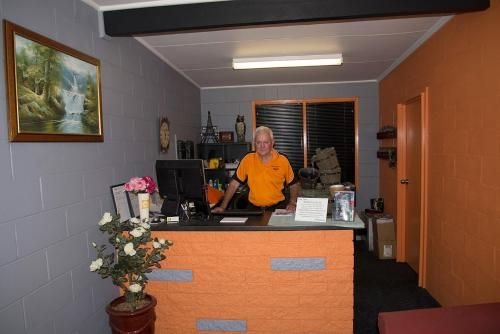Artesian Motor Inn2