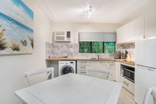 Rare! Private Fenced and Gated Outdoor BBQ Area PC50