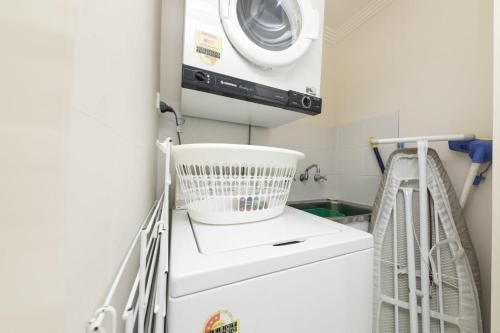 Whitesands, Unit 602, 34-38 North Street2