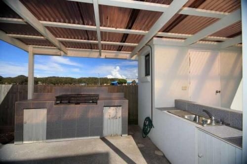 Hi Surf Unit 1, 92 Head St, Forster1