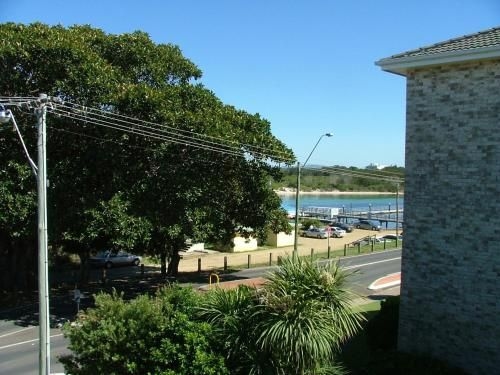 Renas Court, Unit 6, 72 Little Street1