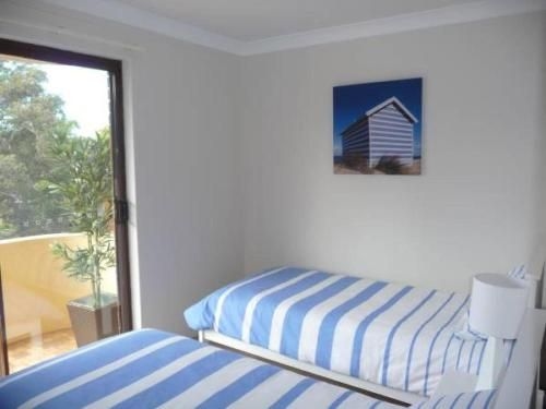 Fleur Court, Unit 9, 26-28 Head Street1
