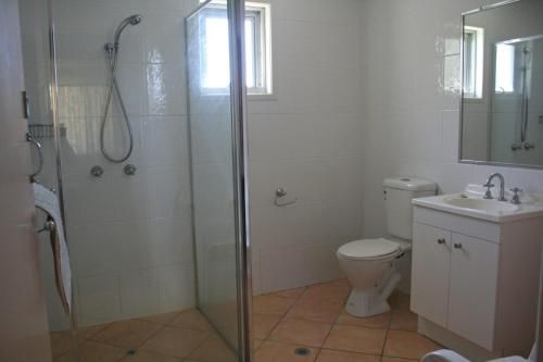 White Dolphin, Unit 52