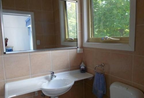 Hillview Oak B&B4