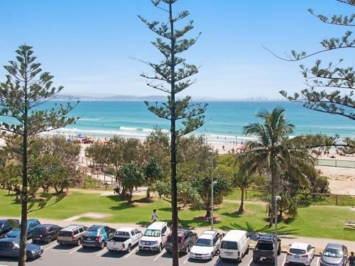Kooringal unit 24 - Beachfront and centrally located between Tweed heads and Coolangatta2