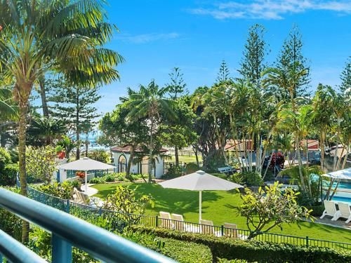 Calypso Plaza Resort Unit 215 Beachfront Studio Apartment4