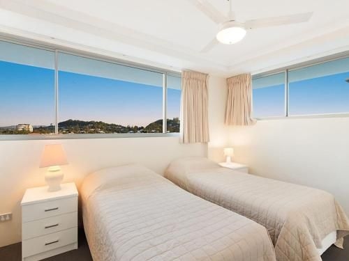 Ocean Plaza Unit 835 - Beachfront in Central Coolangatta3