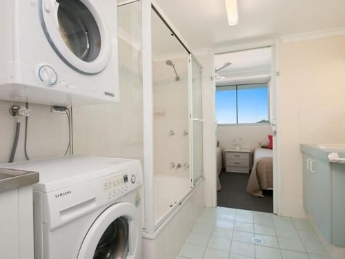 Ocean Plaza Unit 835 - Beachfront in Central Coolangatta2