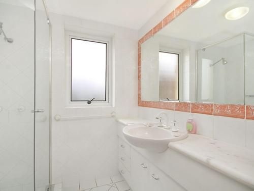 Orion unit 4 - Modern apartment with Ocean views4