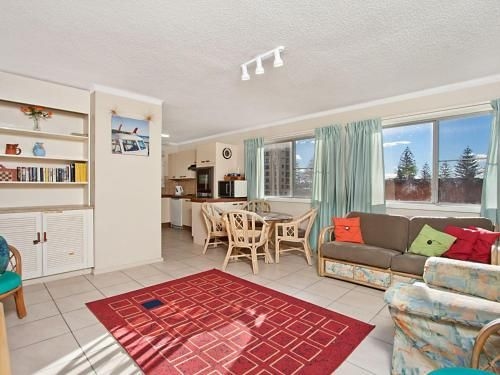 Como unit 5 - Good value 2 bedroom unit0