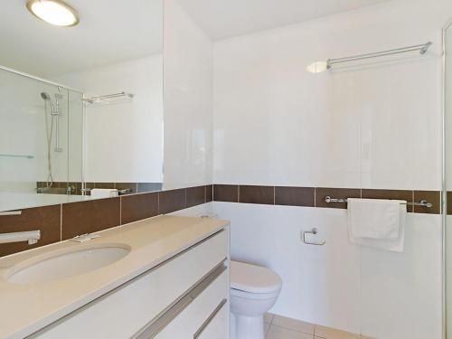 Reflections tower 2 Unit 401 - Beachfront, views and in a great location3