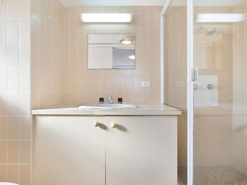 Border Terrace Unit 13 - Large apartment walk to beaches and clubs3