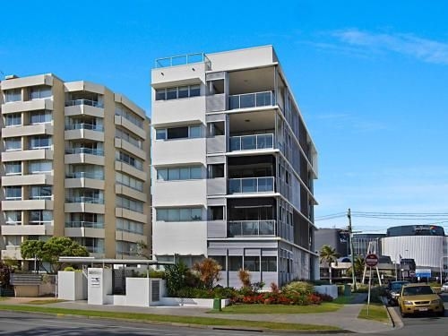 Sands On Greenmount Unit 4 - Beachfront location with ocean views0