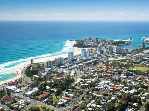 Carool Unit 25 - 10th Floor with great views from this 3 bedroom unit4