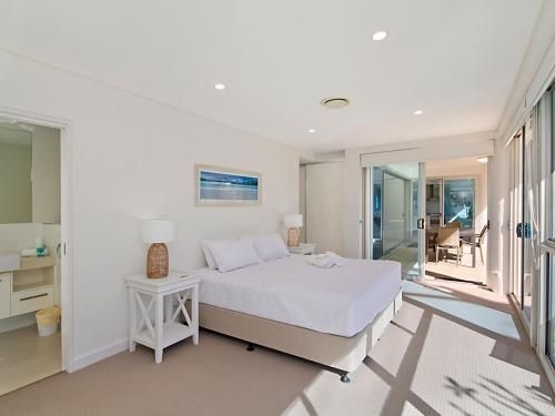 Neilson on the Park Unit 1 - 3 bedroom with large outdoor patio, easy walk to everything4
