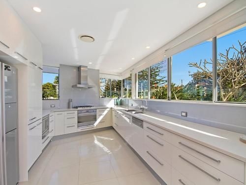 Neilson on the Park Unit 1 - 3 bedroom with large outdoor patio, easy walk to everything1