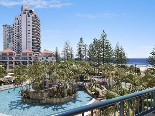 Calypso Plaza Resort Unit 459 - Penthouse style apartment0