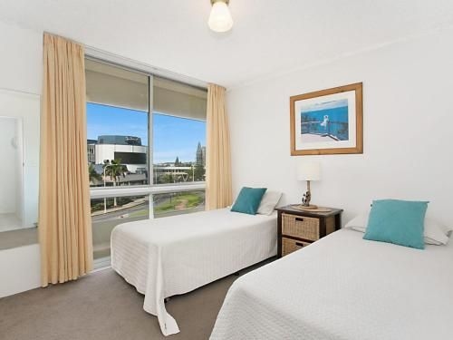Kooringal Unit 9 - Great location opposite Greenmount Beach Coolangatta3