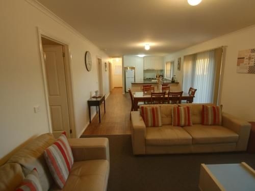 DBJ Holiday Units4