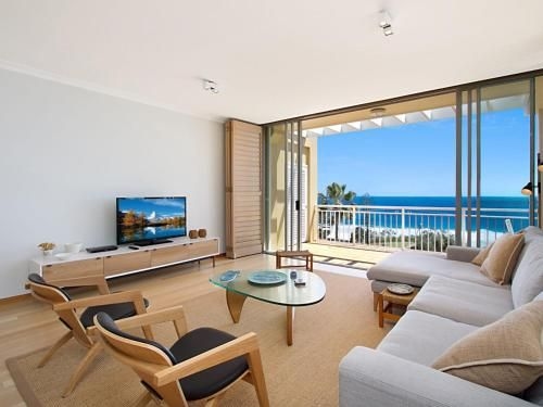Orion Unit 7 - Luxury Apartment overlooking Snapper Rocks0