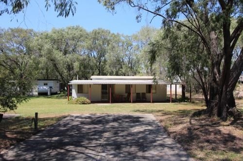 Lazy Days Caravan Park0