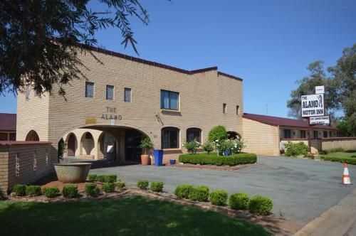 Alamo Motor Inn0