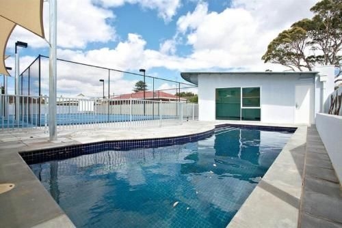 Gallery Resort Apartments1