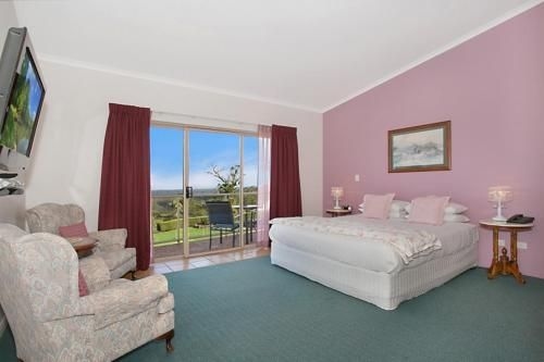 Eagle Heights Hotel3